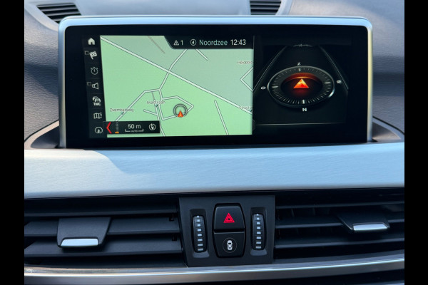 BMW X1 SDrive20i AUTOMAAT 192 pk Orange Sport Edition, lederen sportinterieur,stoelverwarming, elect achterklep, NL auto met nap