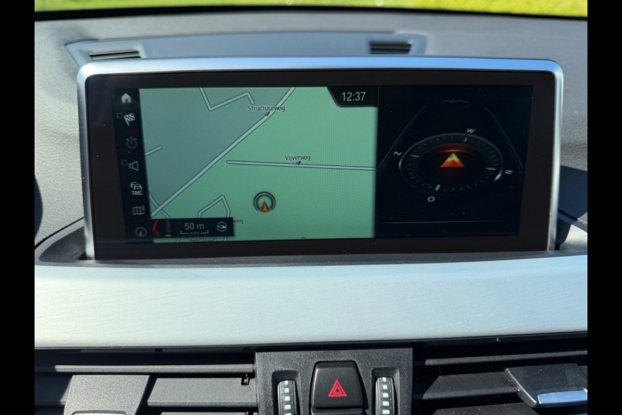 BMW X1 SDrive20i AUTOMAAT 192 pk Orange Sport Edition, lederen sportinterieur,stoelverwarming, elect achterklep, NL auto met nap
