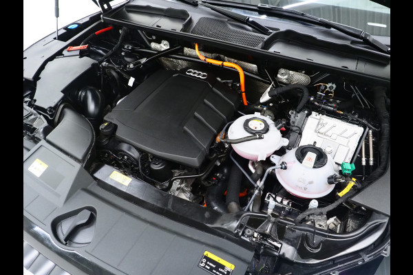 Audi Q5 50 TFSI e quattro | Panoramadak | Leder | Adaptive Cruise | Camera | Virtual | Dodehoek | DAB | Carplay