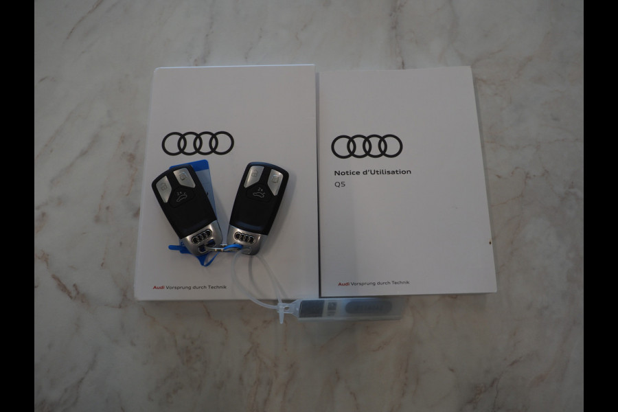 Audi Q5 50 TFSI e quattro | Panoramadak | Leder | Adaptive Cruise | Camera | Virtual | Dodehoek | DAB | Carplay