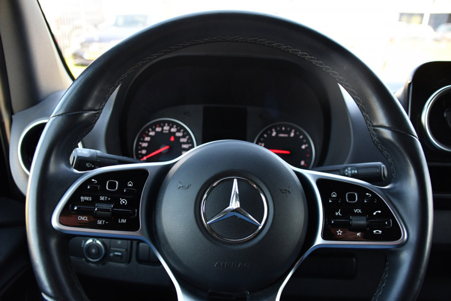 Mercedes-Benz Sprinter 319 V6 3.0 CDI L2H2 DC PB Edition Cruise, 360 Camera, Carplay, LED, 190pk, Virtual, Geveerde stoel, NAVI, Automaat, Uniek!