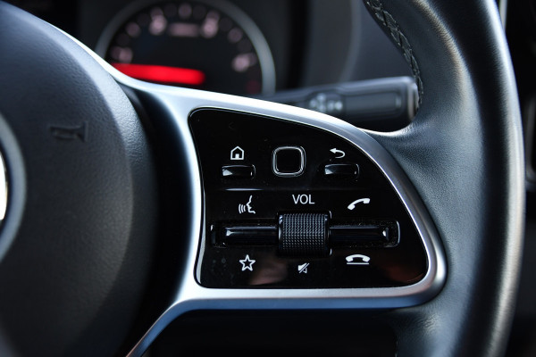 Mercedes-Benz Sprinter 319 V6 3.0 CDI L2H2 DC PB Edition Cruise, 360 Camera, Carplay, LED, 190pk, Virtual, Geveerde stoel, NAVI, Automaat, Uniek!