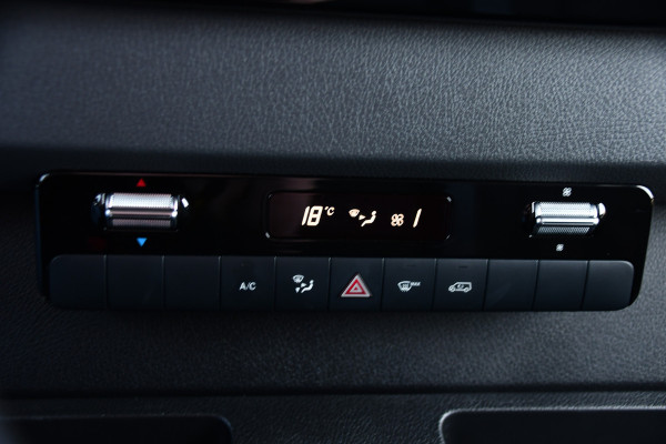 Mercedes-Benz Sprinter 319 V6 3.0 CDI L2H2 DC PB Edition Cruise, 360 Camera, Carplay, LED, 190pk, Virtual, Geveerde stoel, NAVI, Automaat, Uniek!