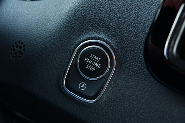 Mercedes-Benz Sprinter 319 V6 3.0 CDI L2H2 DC PB Edition Cruise, 360 Camera, Carplay, LED, 190pk, Virtual, Geveerde stoel, NAVI, Automaat, Uniek!