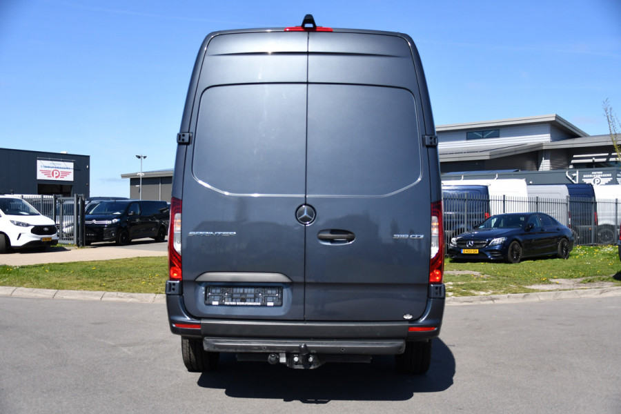 Mercedes-Benz Sprinter 319 V6 3.0 CDI L2H2 DC PB Edition Cruise, 360 Camera, Carplay, LED, 190pk, Virtual, Geveerde stoel, NAVI, Automaat, Uniek!