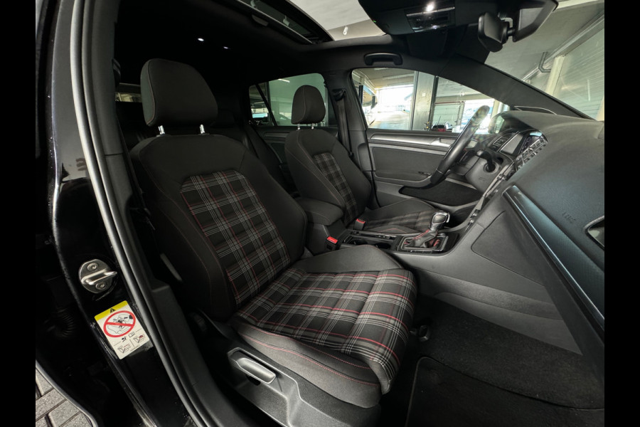 Volkswagen Golf 2.0 TSI GTI Performance Pano|Key|Dynaudi|DCC