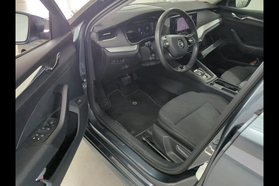 Škoda Octavia Combi 1.5 e-TSI Business Edition Plus NL-AUTO | PANODAK | STOELVERWARMING | ELEKTR. KLEP