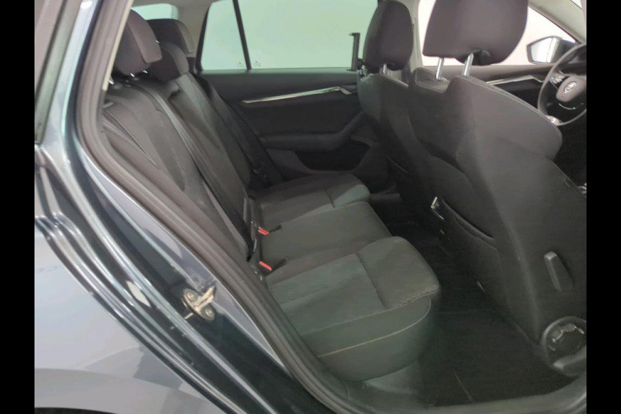 Škoda Octavia Combi 1.5 e-TSI Business Edition Plus NL-AUTO | PANODAK | STOELVERWARMING | ELEKTR. KLEP
