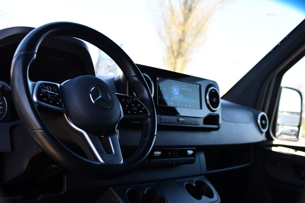 Mercedes-Benz Sprinter 319 V6 3.0 CDI L2H2 PB Edition MARGE! Adaptieve Cruise, Camera, Carplay, 190pk, LED, Stoelverwarming, Multimedia, Automaat, Uniek!