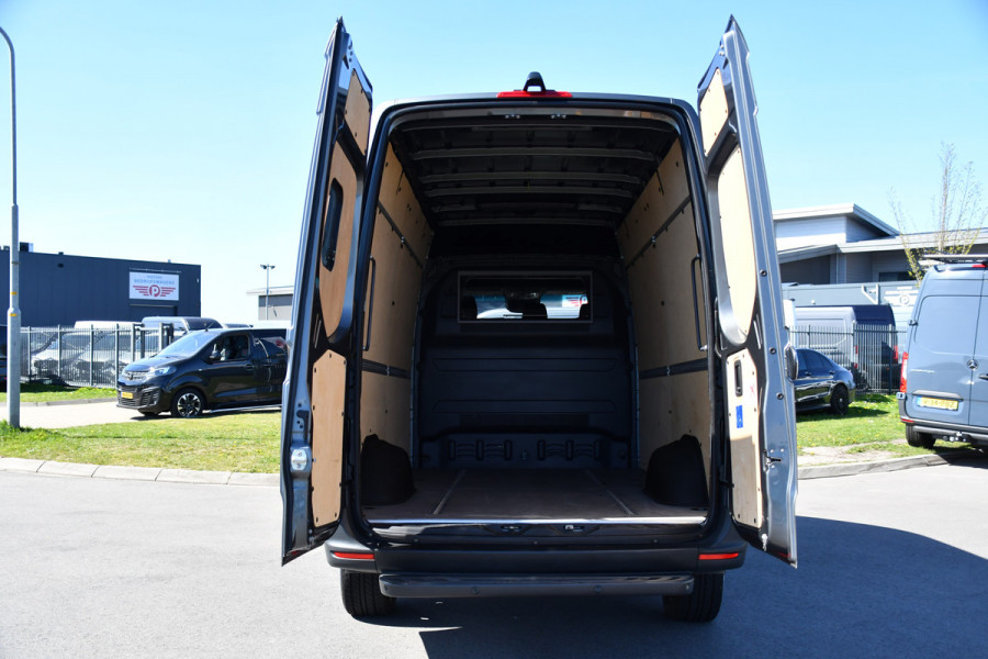 Mercedes-Benz Sprinter 319 V6 3.0 CDI L2H2 PB Edition MARGE! Adaptieve Cruise, Camera, Carplay, 190pk, LED, Stoelverwarming, Multimedia, Automaat, Uniek!