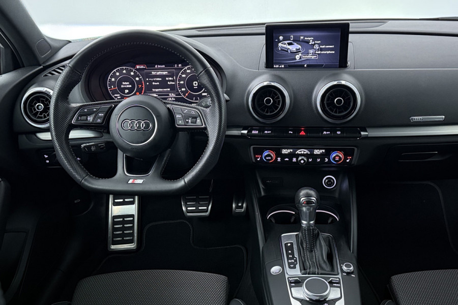 Audi A3 Limousine 35 TFSI CoD Advance Sport Automaat (VIRTUAL COCKPIT, STOELVERWARMING, ADAPTIVE CRUISE, PARKEERSENSOREN)