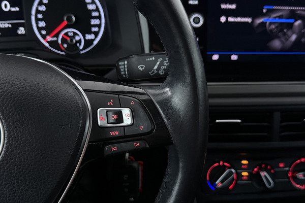Volkswagen Polo 1.0 TSI Beats (NAVIGATIE, CARPLAY, STUURBEDIENING, LM VELGEN)