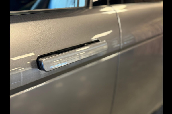 Land Rover Range Rover Evoque 2.0 P200 AWD R-Dynamic / Pano / Stoel-stuurverwarming / Leer / Camera / Virtual