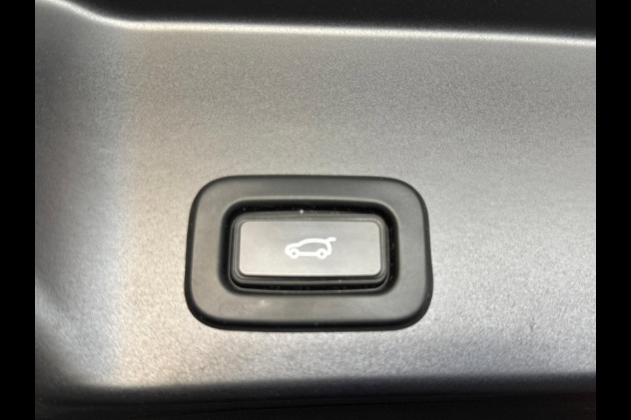 Land Rover Range Rover Evoque 2.0 P200 AWD R-Dynamic / Pano / Stoel-stuurverwarming / Leer / Camera / Virtual