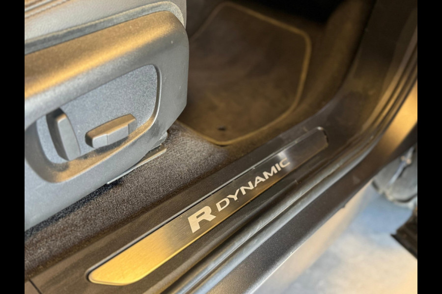 Land Rover Range Rover Evoque 2.0 P200 AWD R-Dynamic / Pano / Stoel-stuurverwarming / Leer / Camera / Virtual