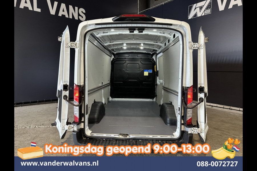 Ford Transit 2.0 TDCI 131pk L3H2 Euro6 Airco | Camera | Navigatie | Apple Carplay | LED | Cruisecontrol Parkeersensoren, Stoelverwarming, Verwarmde voorruit, Bijrijdersbank, 2500kg trekvermogen