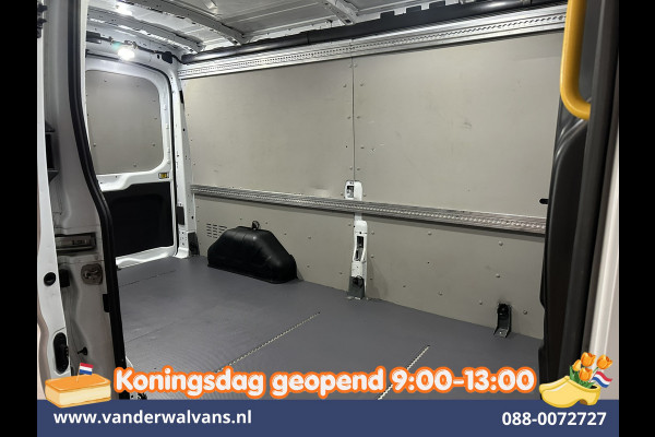 Ford Transit 2.0 TDCI 131pk L3H2 Euro6 Airco | Camera | Navigatie | Apple Carplay | LED | Cruisecontrol Parkeersensoren, Stoelverwarming, Verwarmde voorruit, Bijrijdersbank, 2500kg trekvermogen