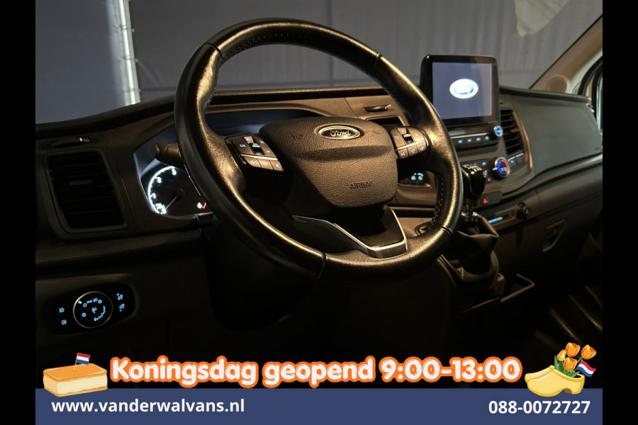 Ford Transit 2.0 TDCI 131pk L3H2 Euro6 Airco | Camera | Navigatie | Apple Carplay | LED | Cruisecontrol Parkeersensoren, Stoelverwarming, Verwarmde voorruit, Bijrijdersbank, 2500kg trekvermogen