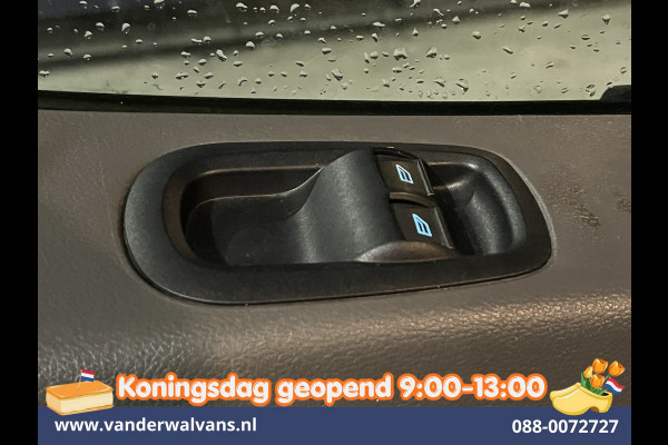 Ford Transit 2.0 TDCI 131pk L3H2 Euro6 Airco | Camera | Navigatie | Apple Carplay | LED | Cruisecontrol Parkeersensoren, Stoelverwarming, Verwarmde voorruit, Bijrijdersbank, 2500kg trekvermogen