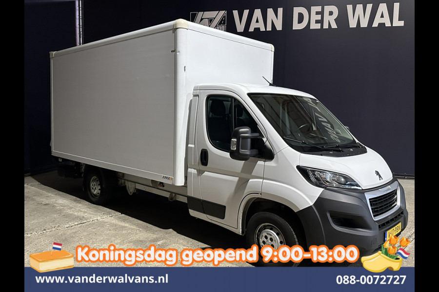 Peugeot Boxer 2.2 BlueHDi 141pk Bakwagen 436cm Lang Laadklep Euro6 Airco | Cruisecontrol | 1055kg laadvermogen Bijrijdersbank