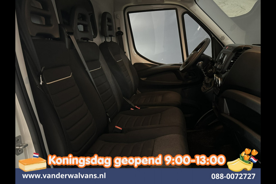 Iveco Daily 35S16 2.3 157pk L3H2 Euro6 Airco | Parkeersensoren | 3500kg trekvermogen Bijrijdersbank