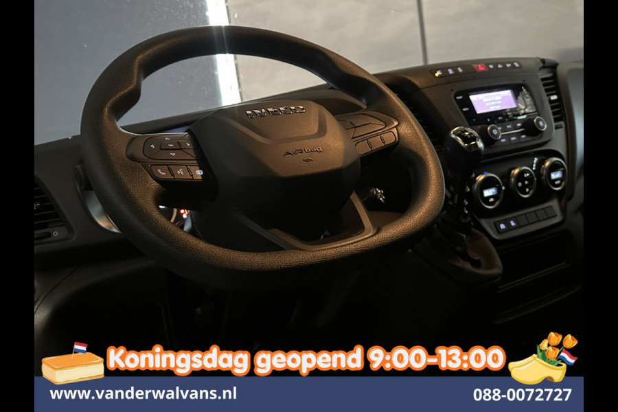 Iveco Daily 35S16 2.3 157pk L3H2 Euro6 Airco | Parkeersensoren | 3500kg trekvermogen Bijrijdersbank