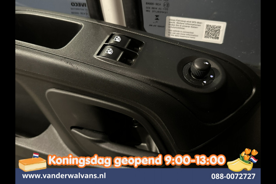 Iveco Daily 35S16 2.3 157pk L3H2 Euro6 Airco | Parkeersensoren | 3500kg trekvermogen Bijrijdersbank