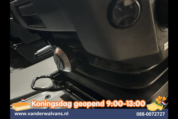 Volkswagen Crafter 2.0 TDI 141pk L3H3 L2H2 Inrichting Euro6 Airco | Camera | Apple Carplay | 3000kg Trekhaak | Cruisecontrol Android Auto, Chauffeursstoel, Parkeersensoren