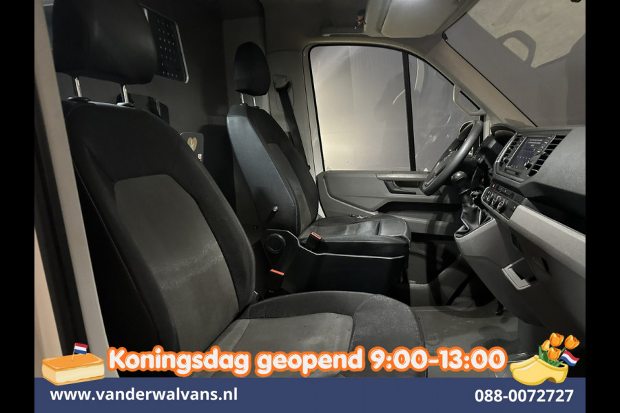 Volkswagen Crafter 2.0 TDI 141pk L3H3 L2H2 Inrichting Euro6 Airco | Camera | Apple Carplay | 3000kg Trekhaak | Cruisecontrol Android Auto, Chauffeursstoel, Parkeersensoren