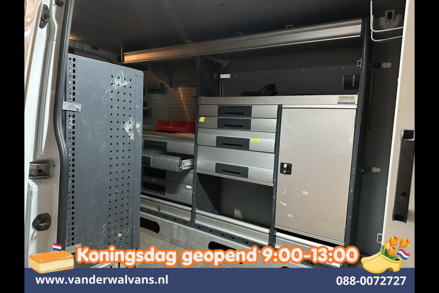 Volkswagen Crafter 2.0 TDI 141pk L3H3 L2H2 Inrichting Euro6 Airco | Camera | Apple Carplay | 3000kg Trekhaak | Cruisecontrol Android Auto, Chauffeursstoel, Parkeersensoren