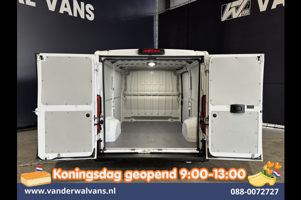Fiat Ducato 2.2 MultiJet 141pk Automaat L1H1 Euro6 Airco | Navigatie | Camera | Cruisecontrol | LED Bijrijdersbank, 2500kg trekvermogen