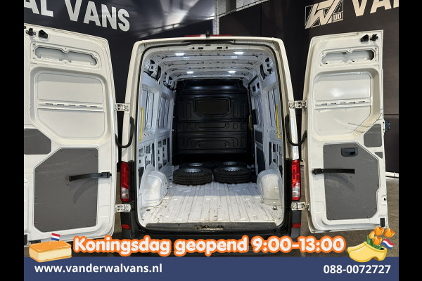 Volkswagen Crafter 2.0 TDI 141pk L3H3 L2H2 Euro6 Airco | Camera | Apple Carplay | Massagestoel | Cruisecontrol Android Auto, Chauffeurstoel