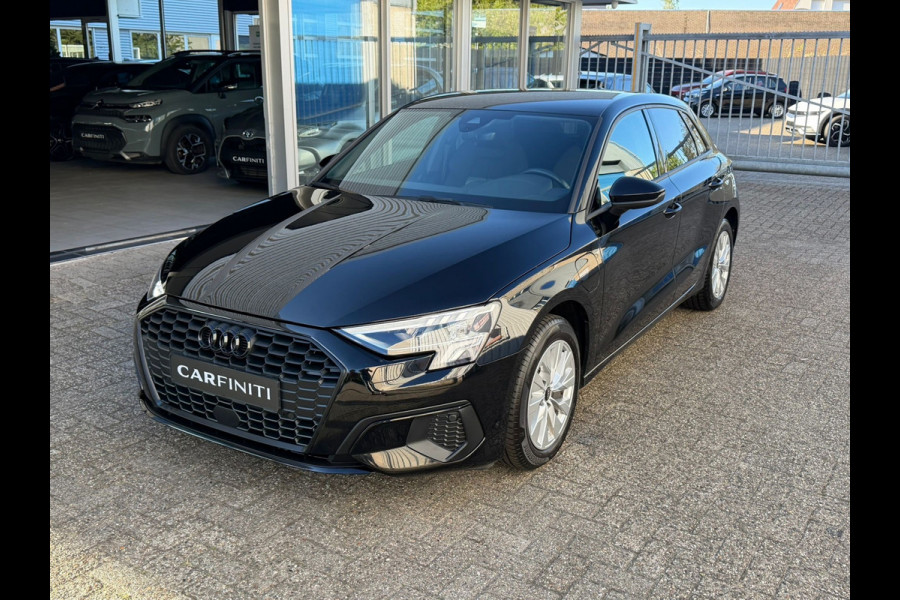 Audi A3 Sportback 40 TFSI e Edition | Navigatie | Virtual | Cruise | Sportstoelen | Clima | 16".