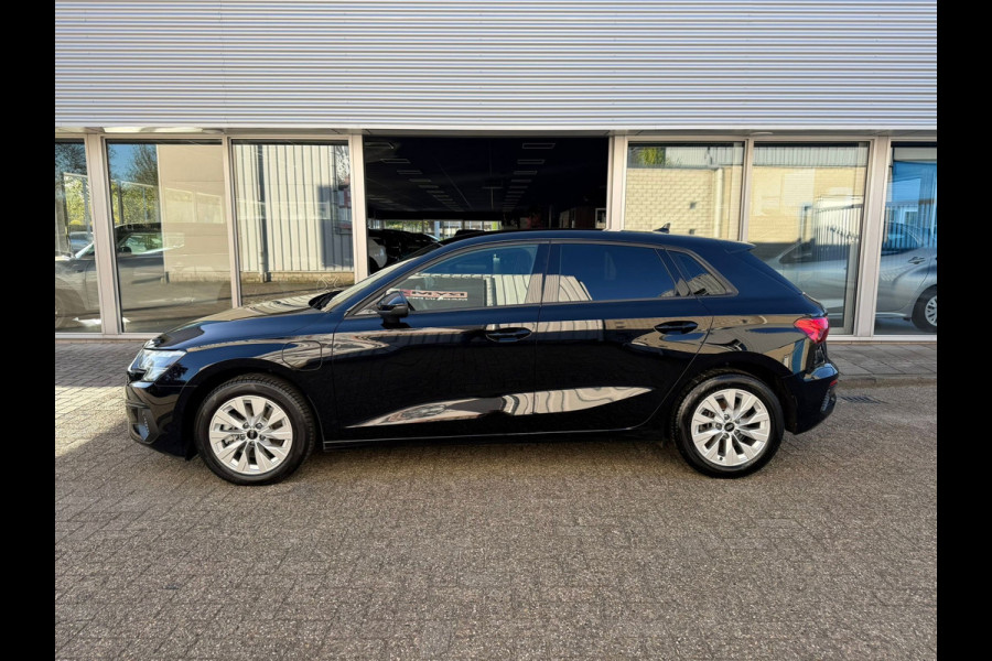 Audi A3 Sportback 40 TFSI e Edition | Navigatie | Virtual | Cruise | Sportstoelen | Clima | 16".
