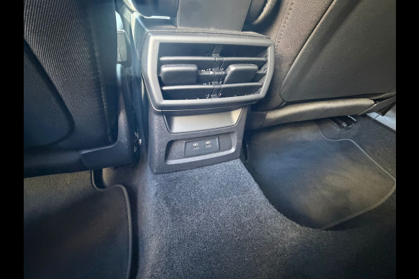 Audi A3 Sportback 40 TFSI e Edition | Navigatie | Virtual | Cruise | Sportstoelen | Clima | 16".