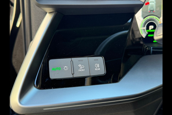 Audi A3 Sportback 40 TFSI e Edition | Navigatie | Virtual | Cruise | Sportstoelen | Clima | 16".