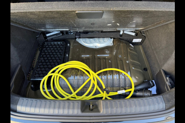 Audi A3 Sportback 40 TFSI e Edition | Navigatie | Virtual | Cruise | Sportstoelen | Clima | 16".