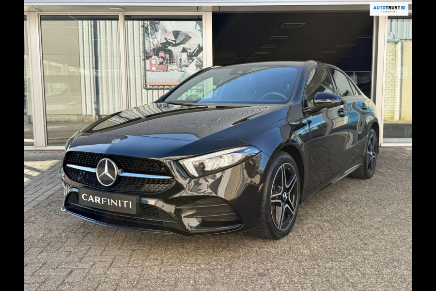 Mercedes-Benz A-Klasse 250 e Black-Edition Limousine AMG-LINE 218 Pk | Navigatie | Sfeerverlichting | Cruise | Climate | Full Led.