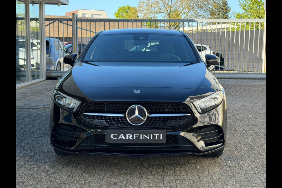 Mercedes-Benz A-Klasse 250 e Black-Edition Limousine AMG-LINE 218 Pk | Navigatie | Sfeerverlichting | Cruise | Climate | Full Led.