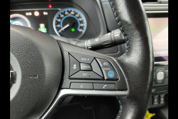 Nissan Leaf e+ Tekna 62kWh 218pk LEER Apple Carplay Android Auto Cruise control adaptief 360°Camera Navi Ecc Stoel+Stuurverwarming Keyless D Dodehoek detector Rijstrooksensor met correctie Uitparkeer waarschuwing Verkeersbord detectie Bluetooth Privacy Glas Lmv 17" Grootste Accu Grootste Actieradius Hoogste vermogen 218pk !