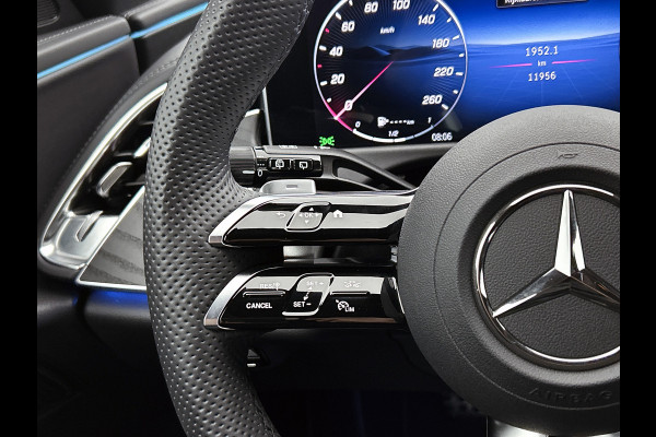 Mercedes-Benz E-Klasse Estate 300 e AMG Plug-In Hybride Trekhaak AMG Line | Night Pakket | Ledkoplampen | Stoelverwarming voor | Distronic. Inclusief 24 maanden MB Certified garantie voor Europa.