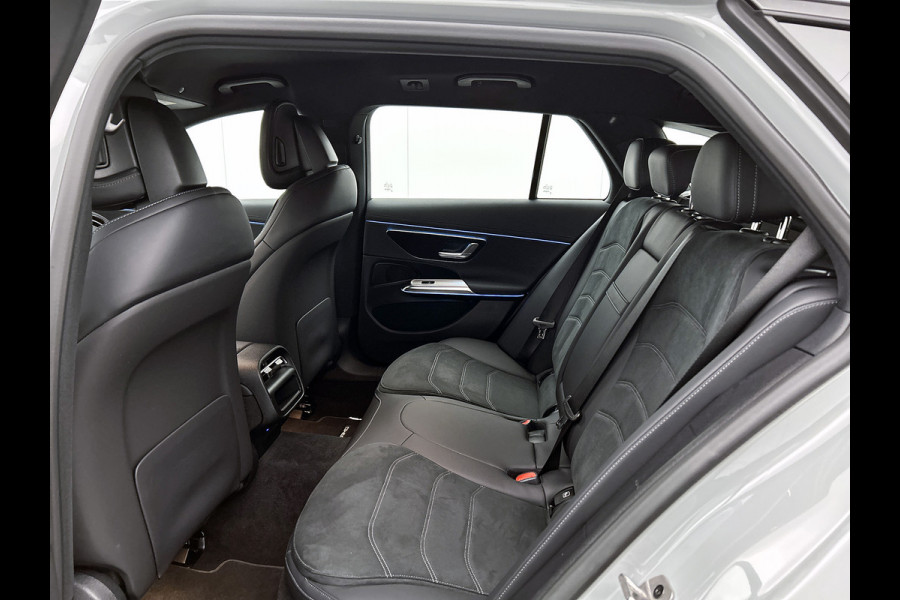 Mercedes-Benz E-Klasse Estate 300 e AMG Plug-In Hybride Trekhaak AMG Line | Night Pakket | Ledkoplampen | Stoelverwarming voor | Distronic. Inclusief 24 maanden MB Certified garantie voor Europa.