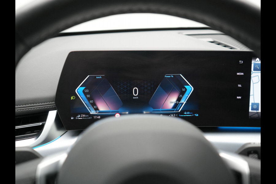 BMW X1 xDrive30e X Line PHEV 327pk Dealer O.H. | Camera | Lederen Sportstoelen & Stuur Verwarmd | Sfeerverlichting | Apple Carplay | Blis | Keyless | Navigatie | DAB | Cruise Control | 20"L.M | Plug In Hybrid |