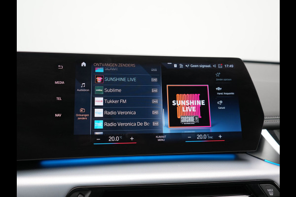 BMW X1 xDrive30e X Line PHEV 327pk Dealer O.H. | Camera | Lederen Sportstoelen & Stuur Verwarmd | Sfeerverlichting | Apple Carplay | Blis | Keyless | Navigatie | DAB | Cruise Control | 20"L.M | Plug In Hybrid |