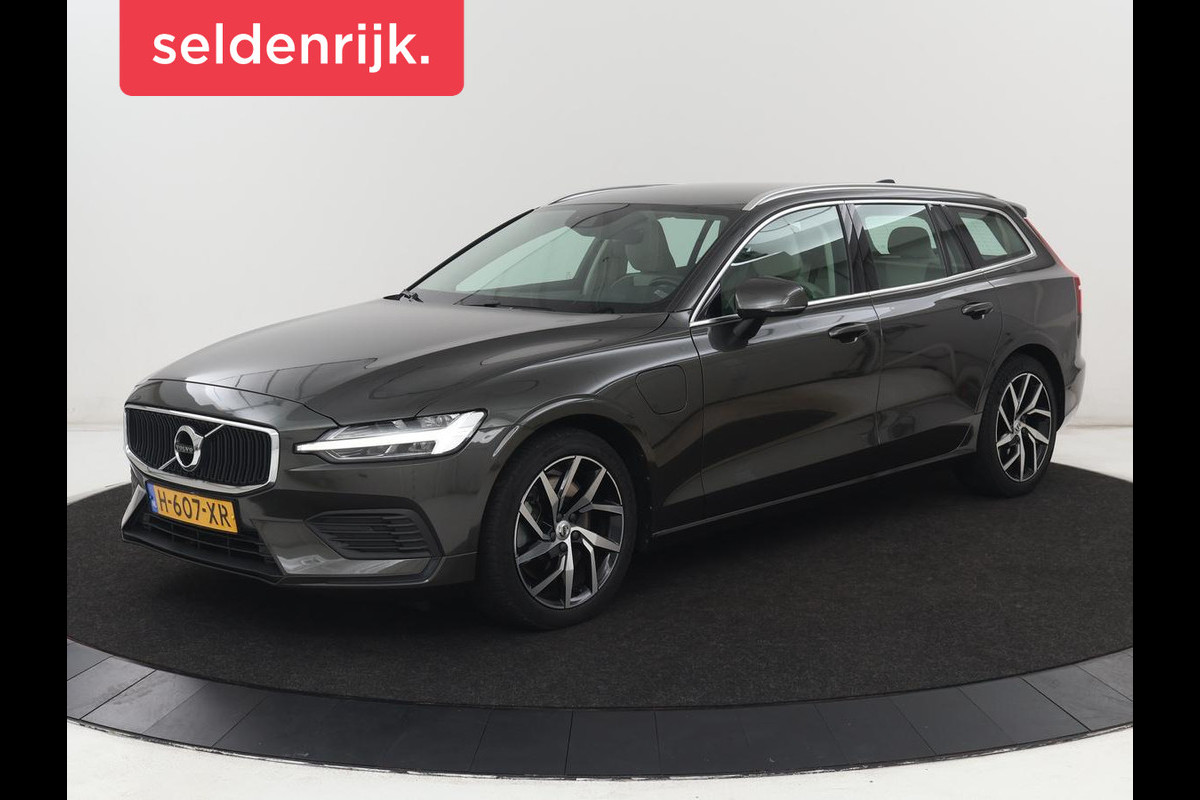 Volvo V60 2.0 T6 Twin Engine AWD Momentum Pro | SOH 88% | Stoelverwarming | Adaptive cruise | Carplay | Half leder | Navigatie | Full LED | Parkeerhulp | Climate control | Bluetooth | PHEV | Plug In