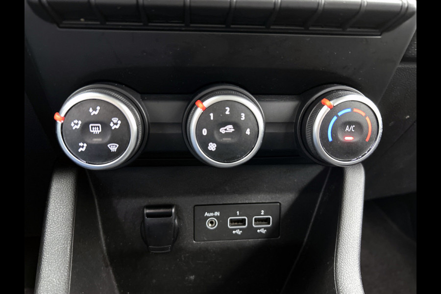 Renault Clio 1.0 TCe Zen / 6Versn. / 5drs./ Pdc./ Airco / Navigatie / Radio multimedia / Apk 04-2027
