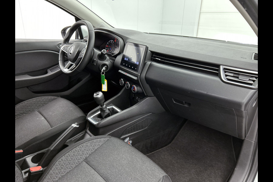 Renault Clio 1.0 TCe Zen / 6Versn. / 5drs./ Pdc./ Airco / Navigatie / Radio multimedia / Apk 04-2027