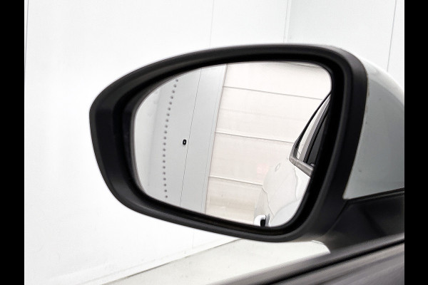 Renault Clio 1.0 TCe Zen / 6Versn. / 5drs./ Pdc./ Airco / Navigatie / Radio multimedia / Apk 04-2027