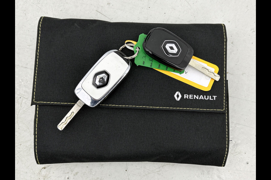 Renault Clio 1.0 TCe Zen / 6Versn. / 5drs./ Pdc./ Airco / Navigatie / Radio multimedia / Apk 04-2027