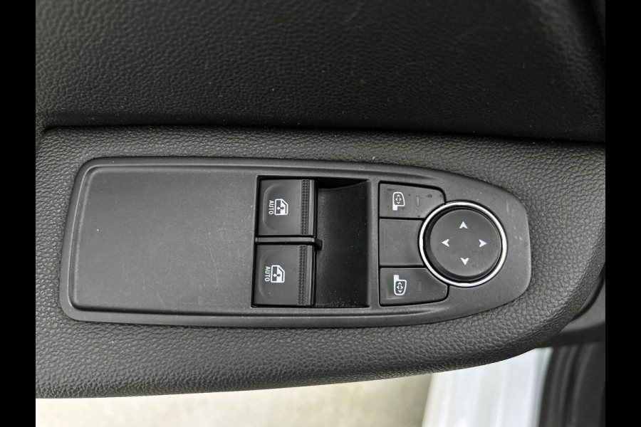 Renault Clio 1.0 TCe Zen / 6Versn. / 5drs./ Pdc./ Airco / Navigatie / Radio multimedia / Apk 04-2027